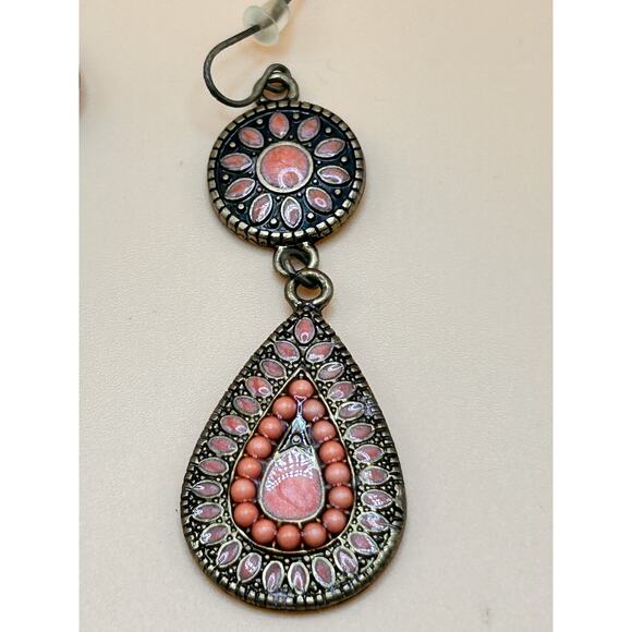 Bright Orange Dangle Earrings Southwest Style Teardrop Dangle Brass Tone 2.5” - Picture 3 of 3